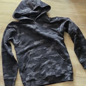 Lululemon Black camo hoodie womems size 4, like new